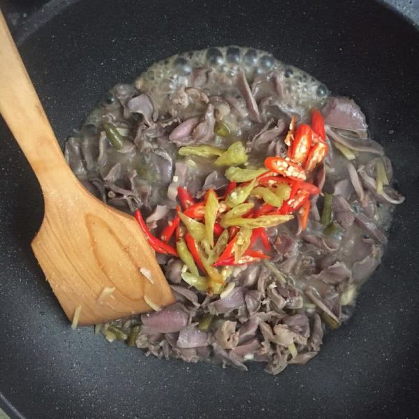 #美食美刻,乐享美极#酸辣鸡杂