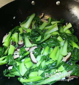 家常香菇炒油菜的做法