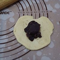 自制好吃易做的豆沙面包