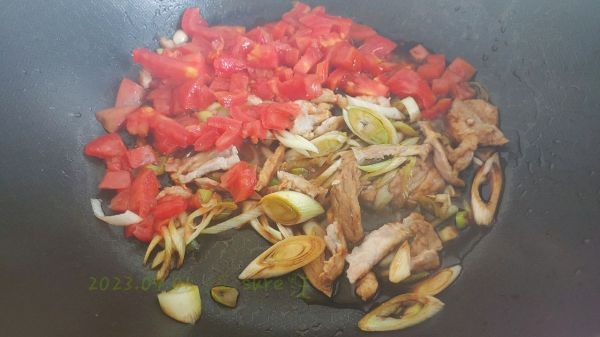 葱油茄肉白菜面