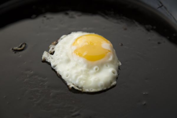 芝士美国曲薯配煎蛋沙拉