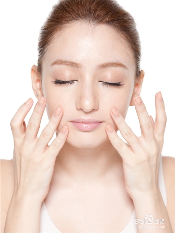 只要多加一点 瞬间解决底妆干燥问题