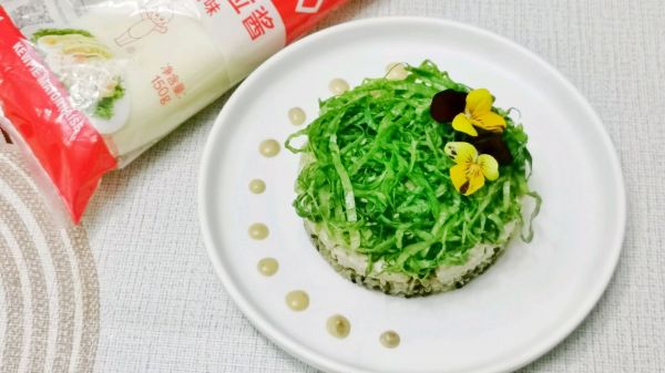 金枪鱼藜麦沙拉