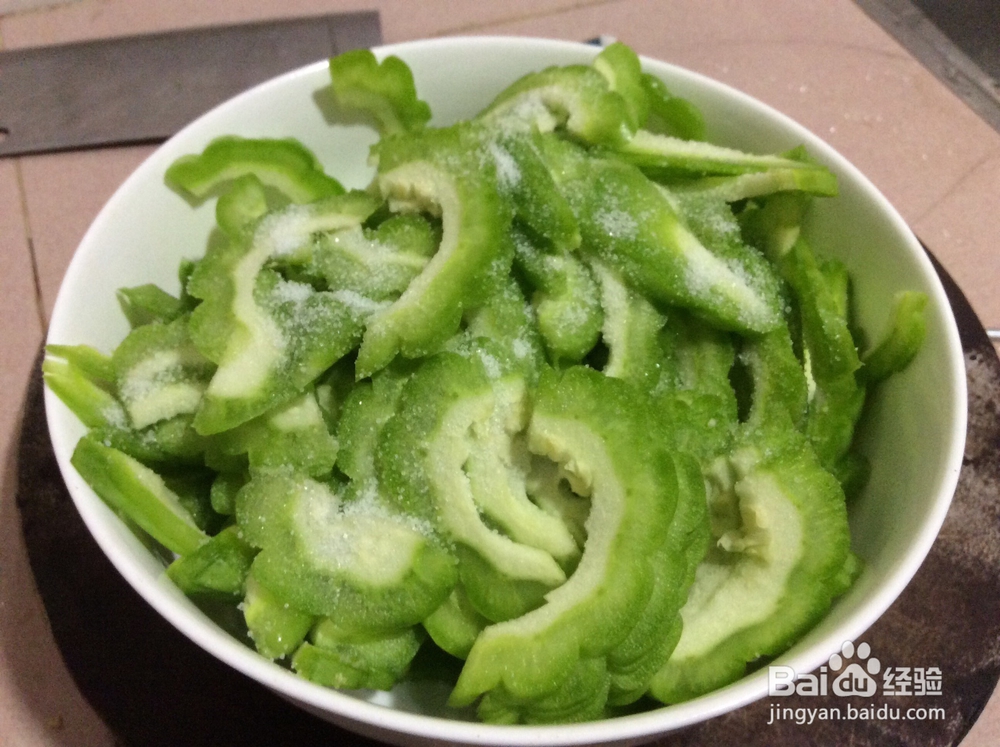 苦瓜滑鸡片的做法