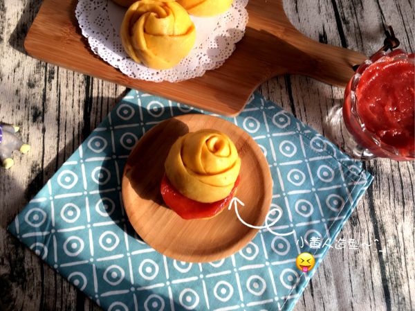 胡萝卜玫瑰花馒头