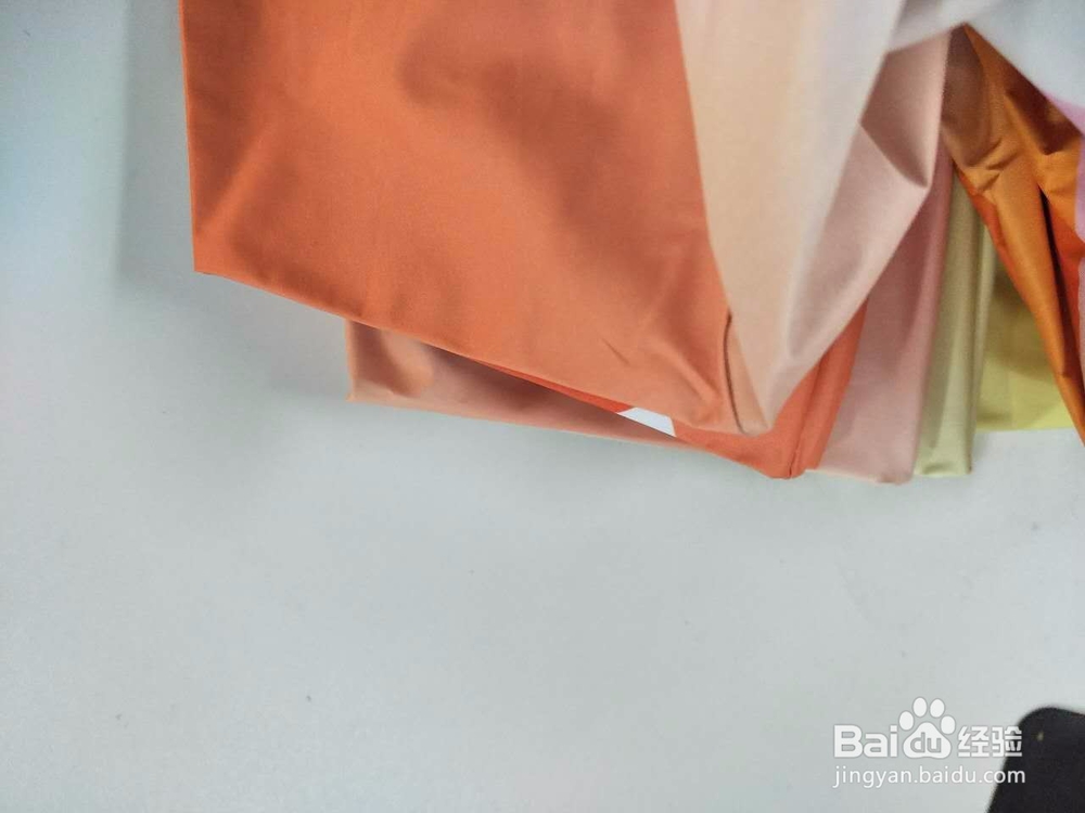 如何折出一把没有皱的伞？