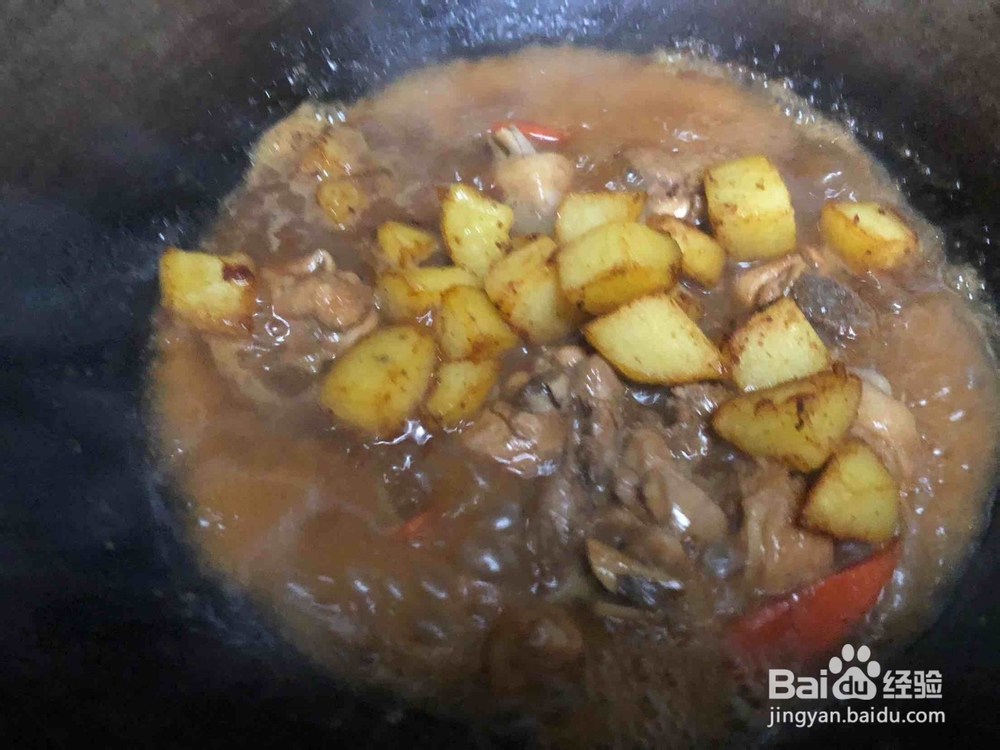 如何制作土豆烧鸡腿