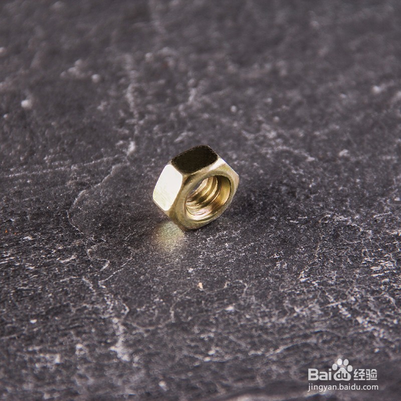 怎么才能避免购买到劣质膨胀螺栓产品？