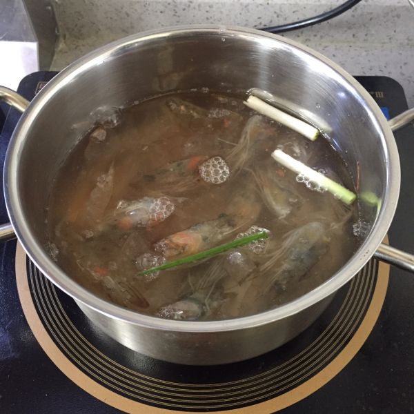 金汤虾仁豆腐羹