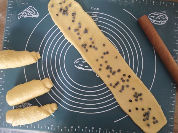 牛奶蛋黄手撕吐司