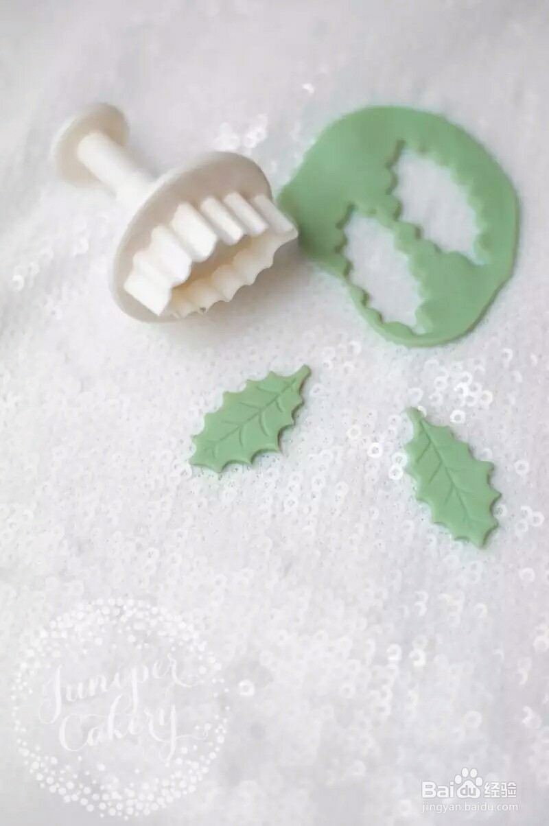 怎样制作漂亮的小鹿纸杯蛋糕