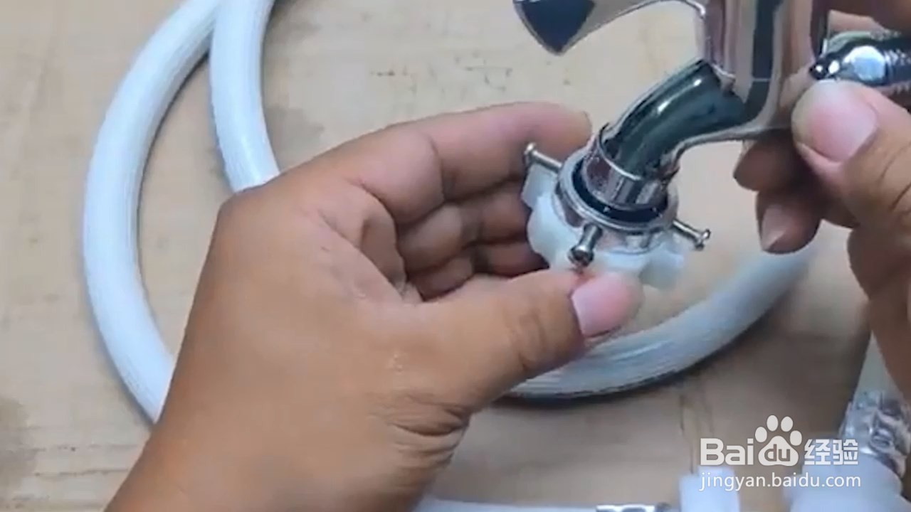 洗衣机水龙头接头怎么安装