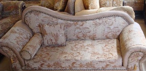 贵妃椅的保养与清洁