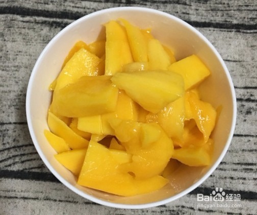 叫你在家制作清晨茶品芒果奶昔