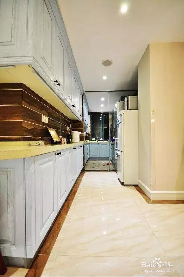 小户型厨房不装门，原来可以这么美！