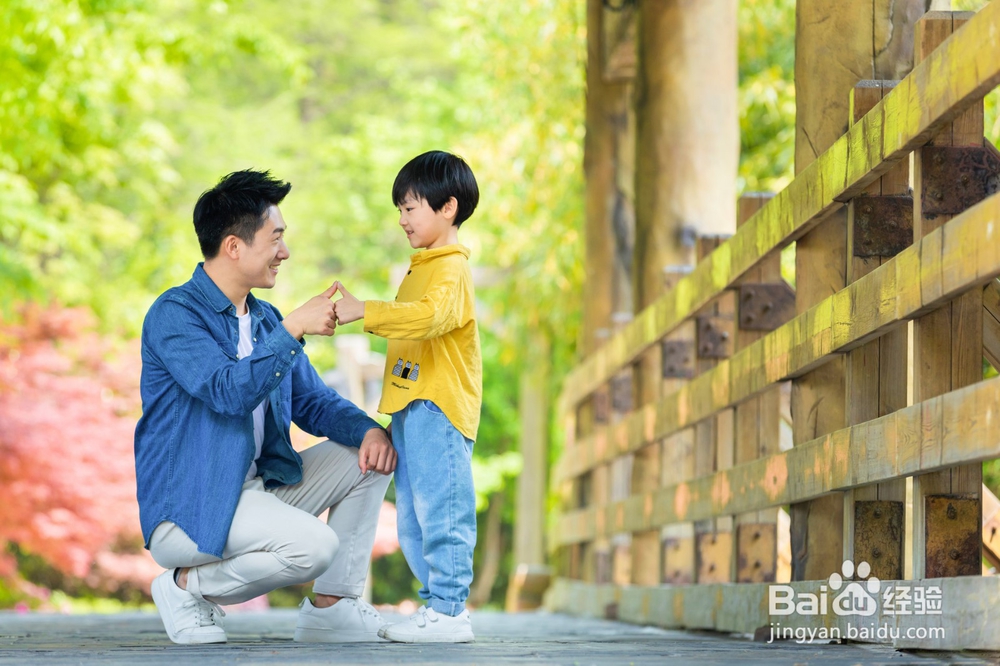 当孩子发脾气时父母怎么办？