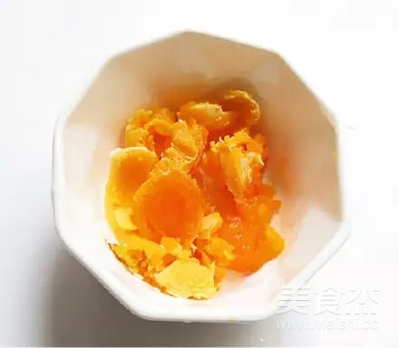 咸蛋黄虾仁豆腐