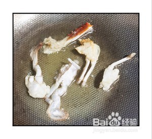 梭子蟹炒面疙瘩的做法