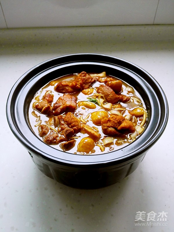 板栗排骨煲的做法