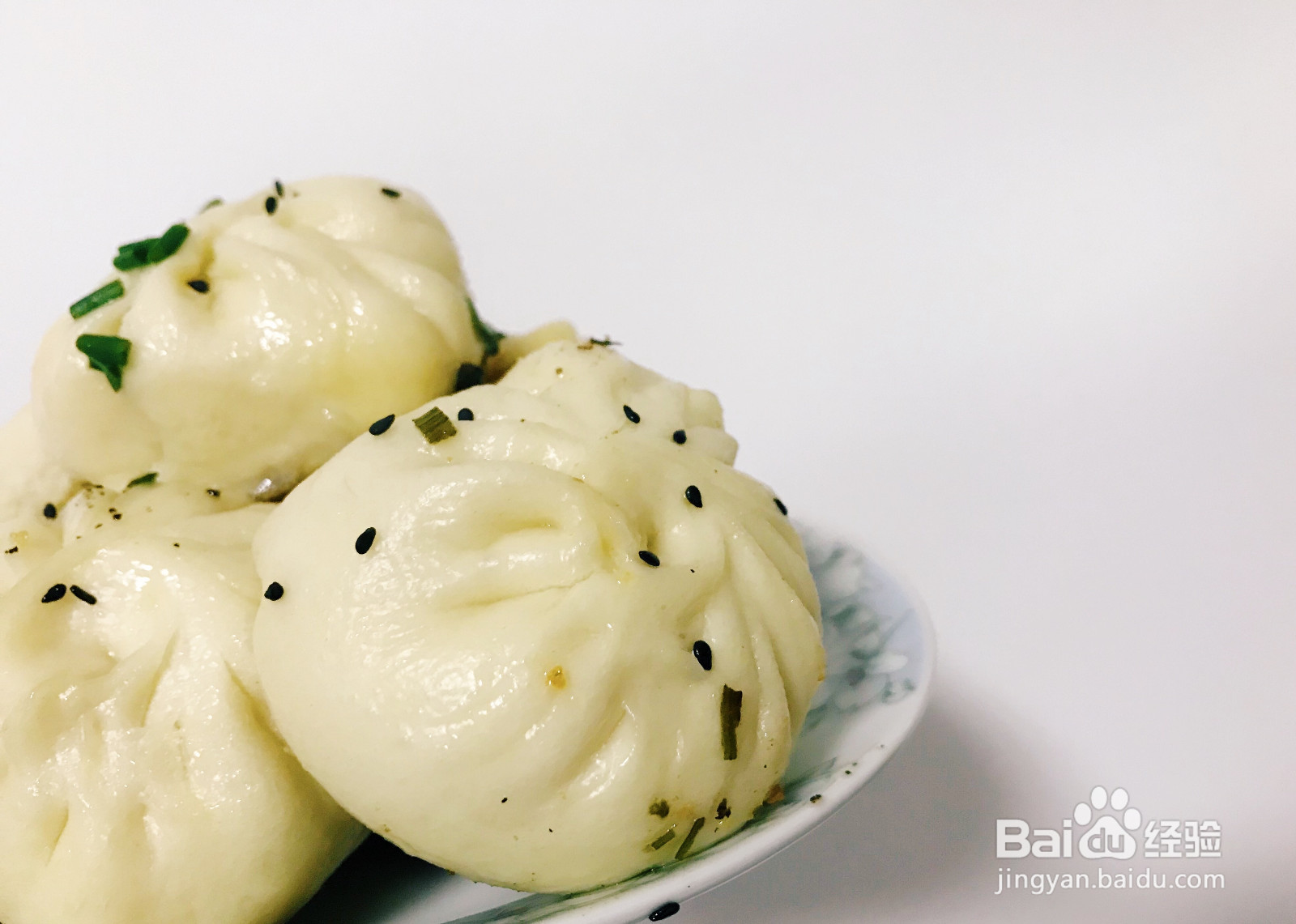 葱香豆腐水煎包的做法