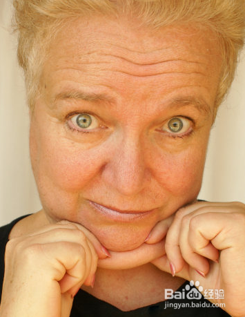 消除双下巴小绝招!