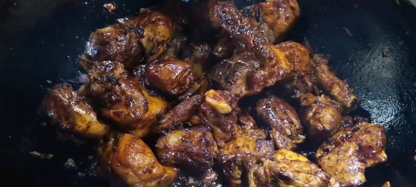 家常菜懒人饭豆角烧排骨