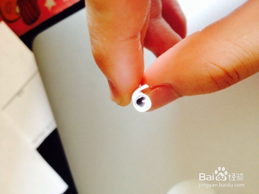 家中自救断腿小鸟的方法-仅供参考