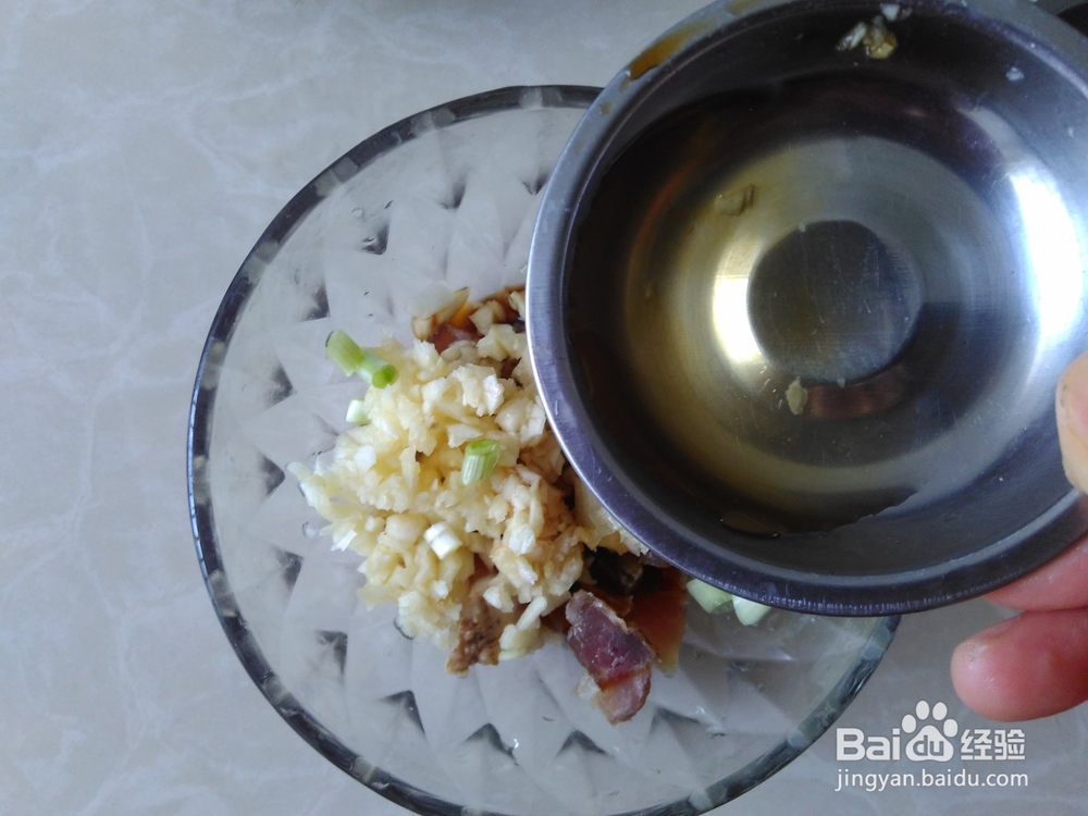 腊肉蒜蓉蒸粉丝