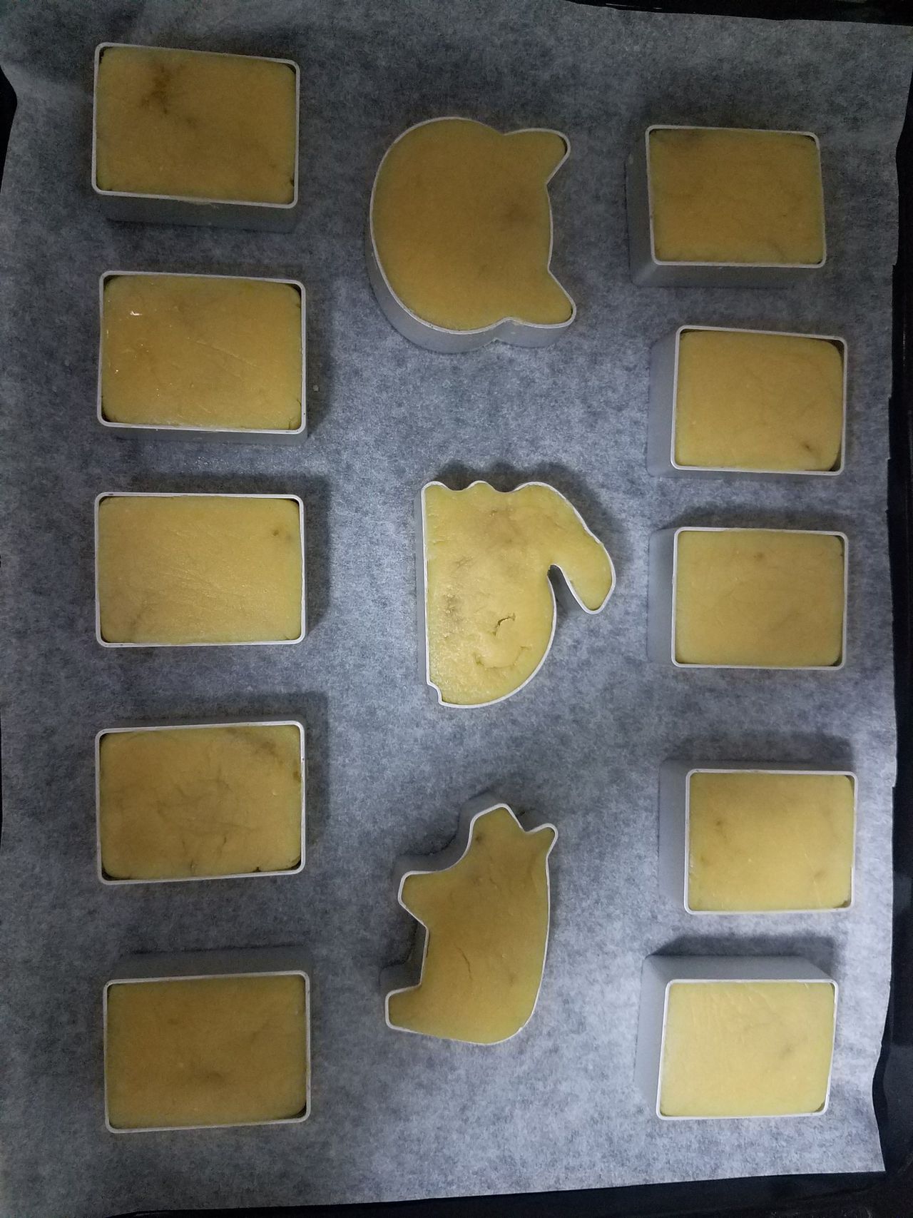 凤梨酥和菠萝酥的做法，妈妈们学会了吗？