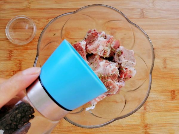 黑椒时蔬烤龙骨