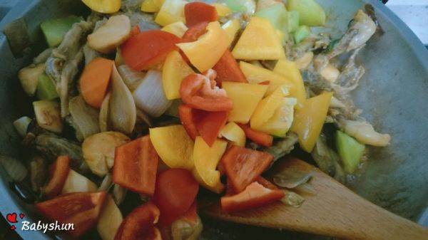 时蔬干锅辣鸭#食光社干锅鸭#