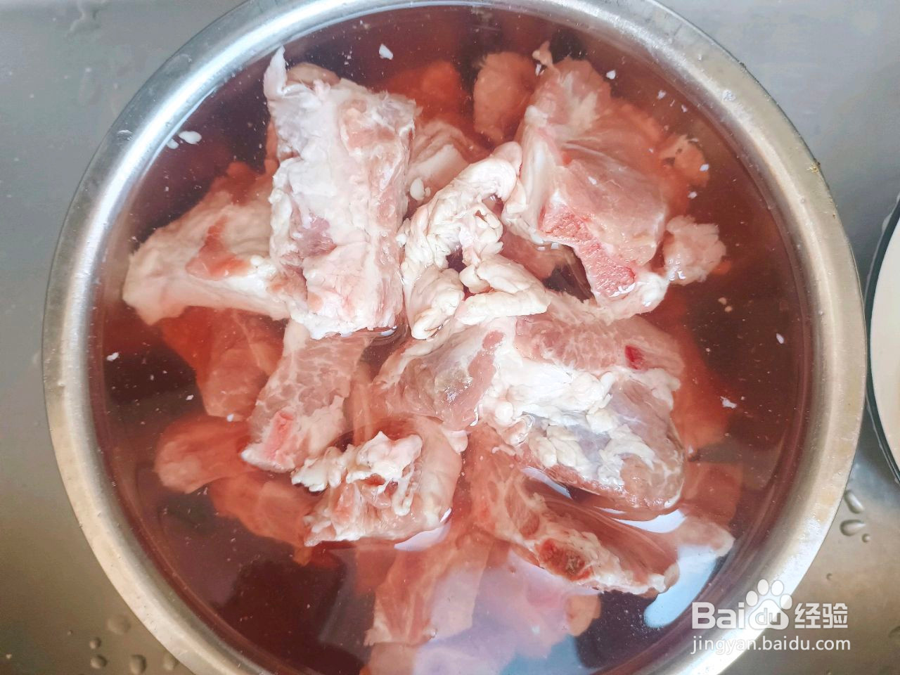 三药玉米排骨汤的做法