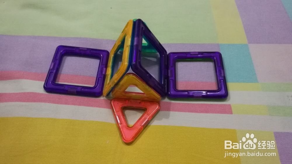 儿童磁力片玩具-如何用磁力片拼出立体小金鱼