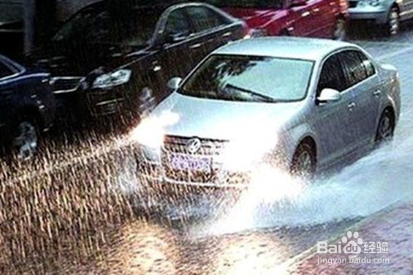 安全开车要注意什么？