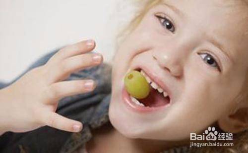 牙齿发黄怎么办?教你几个让牙齿变白的小秘诀