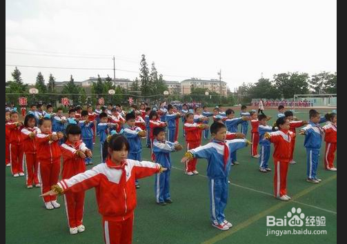 如何组织班级参加学校的体操比赛