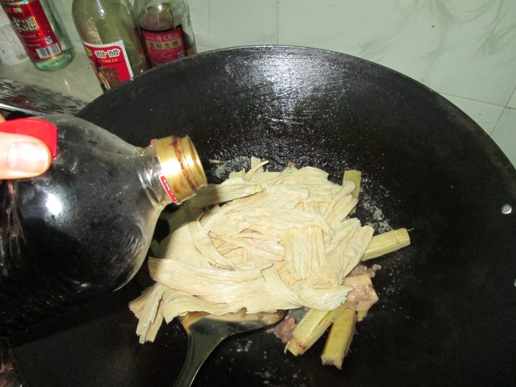 超级羊肉煲，真的好吃到爆表，赶紧学起来