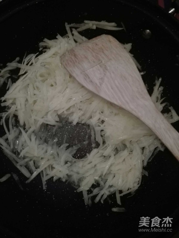 酸辣土豆丝的做法