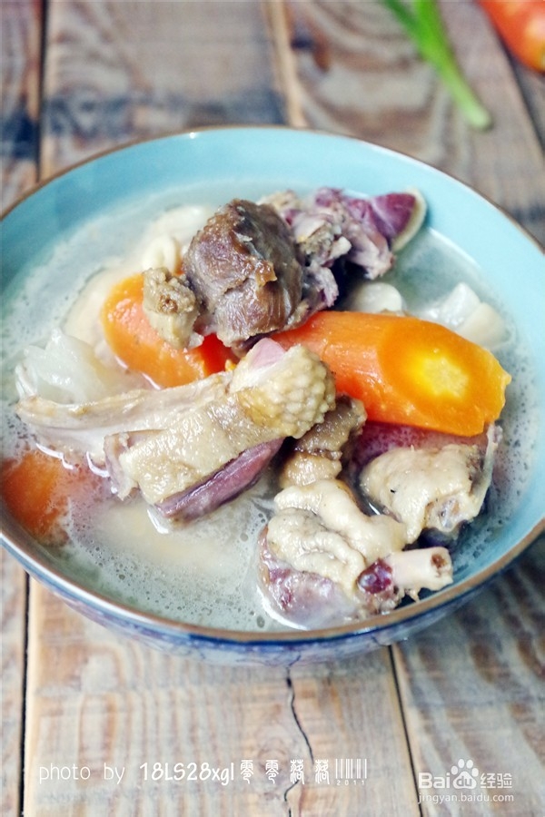 胶原蛋白:腊鸭猪蹄煲