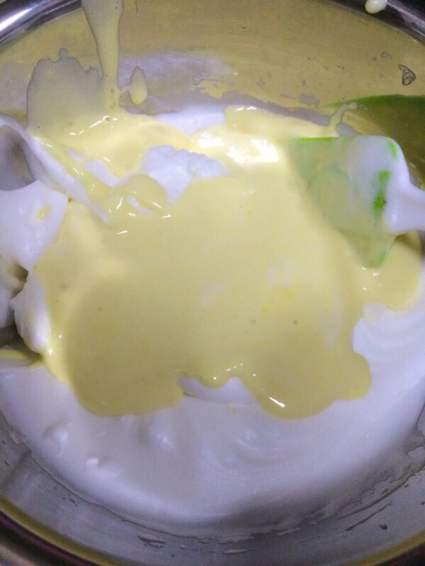 巧克力豆戚风纸杯蛋糕