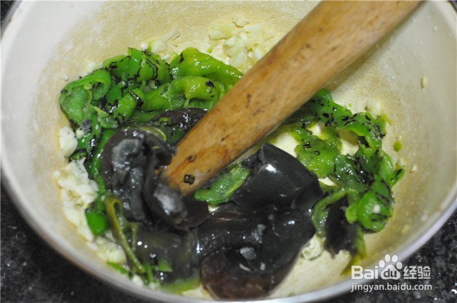 烧辣椒擂茄子的做法