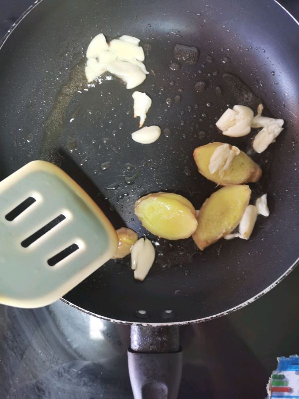 土豆咖喱鸡胸粒