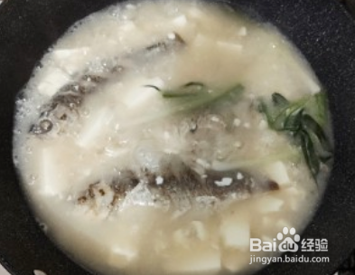 怎么做出好吃的鲫鱼豆腐汤？