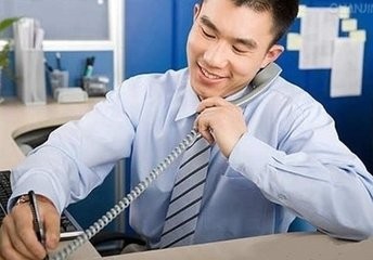 新手推销员怎样才能做好电话销售