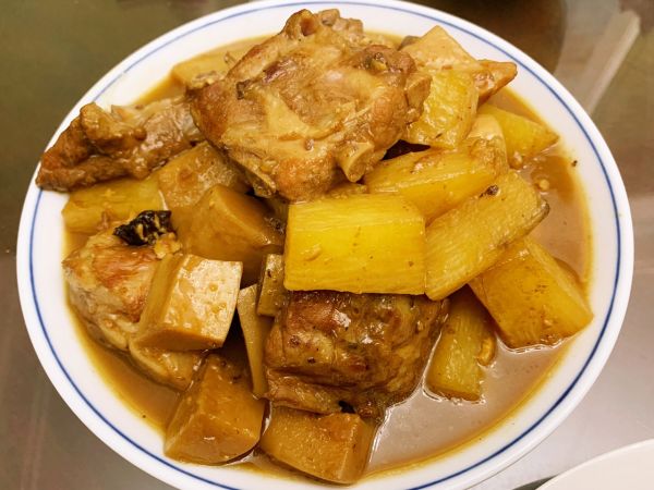 杏鲍菇山药烧排骨