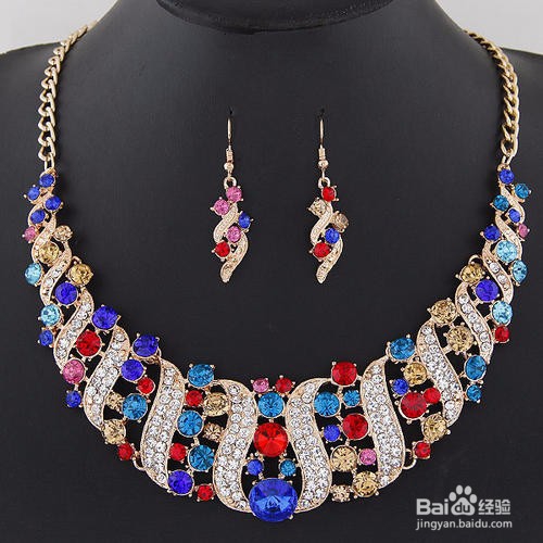 项链怎么带不会掉