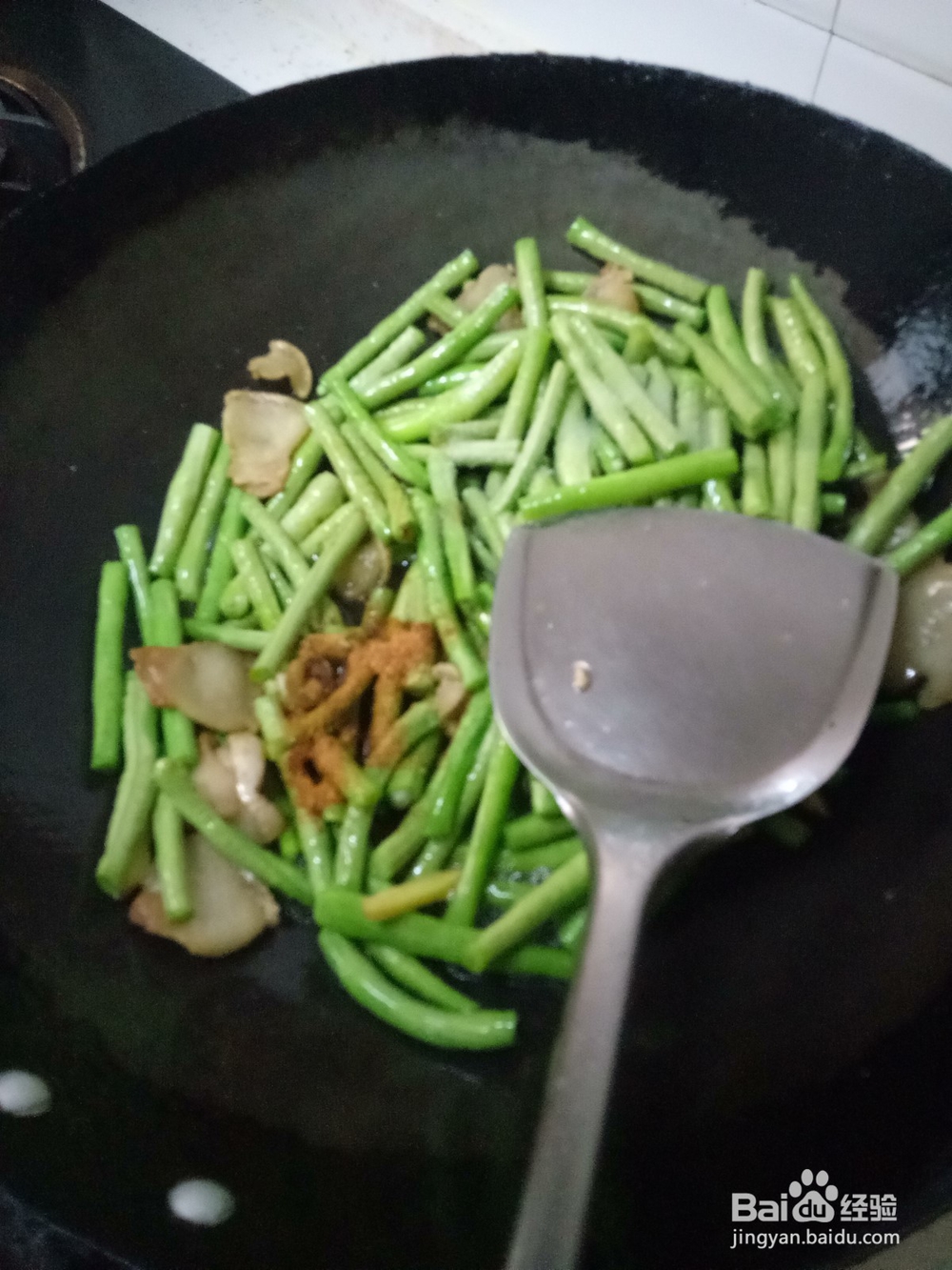 家常豆角炒猪肥肉