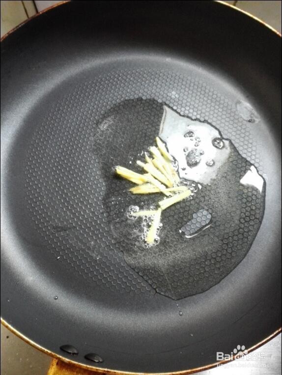 怎样做辣椒炒鸡肉？