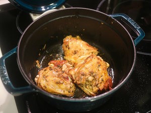 教你怎么做香草鸡腿焖饭