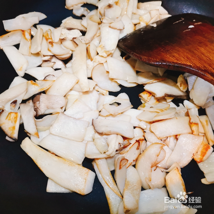 毫无压力做黄花菜炒杏鲍菇